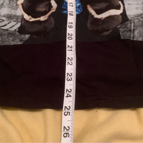 Tupac “Me against the world” tee, small - Picture 4 of 4